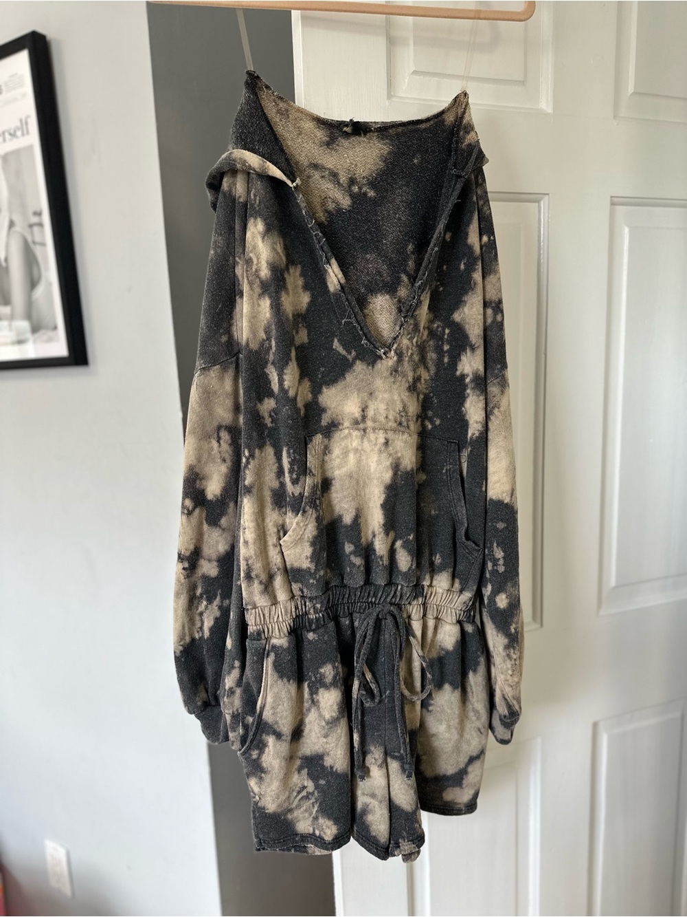Tie-Dye Hooded Swim Coverup - Black and Cream